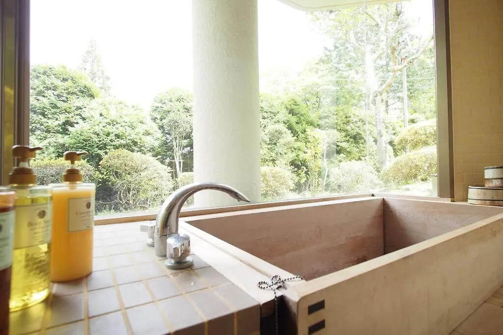 Open-Air Bath & Private Hot-Spring Villa In Хаконе Япония