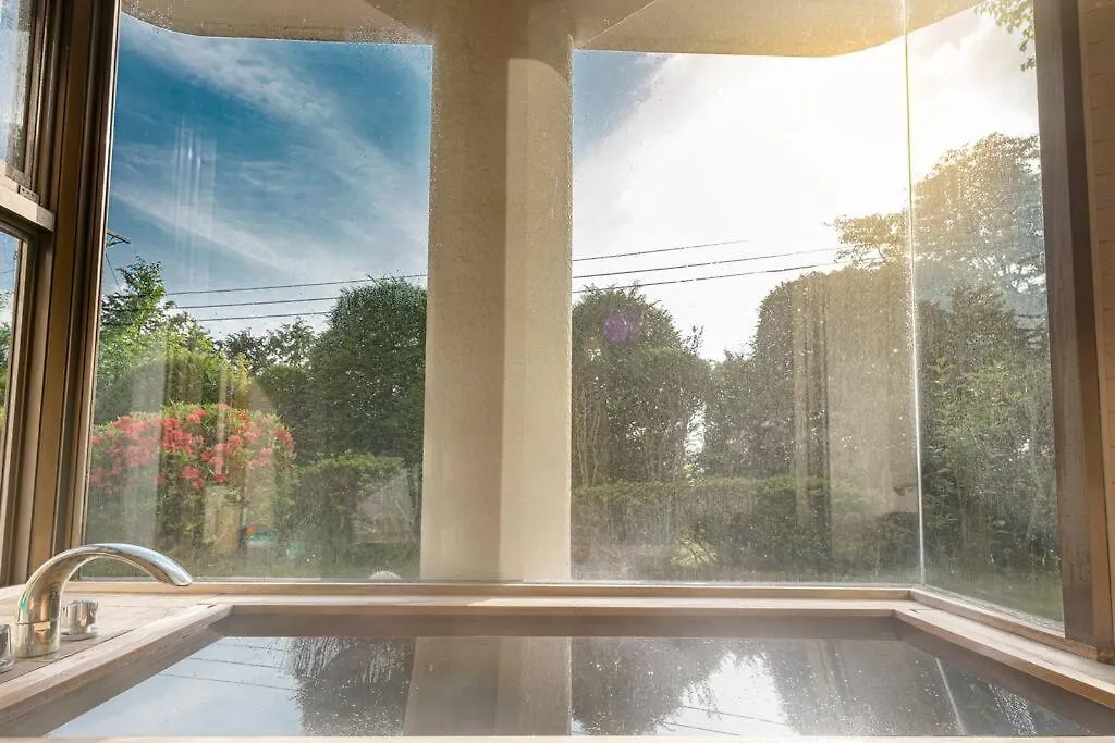 Open-Air Bath & Private Hot-Spring Villa In Хаконе Япония